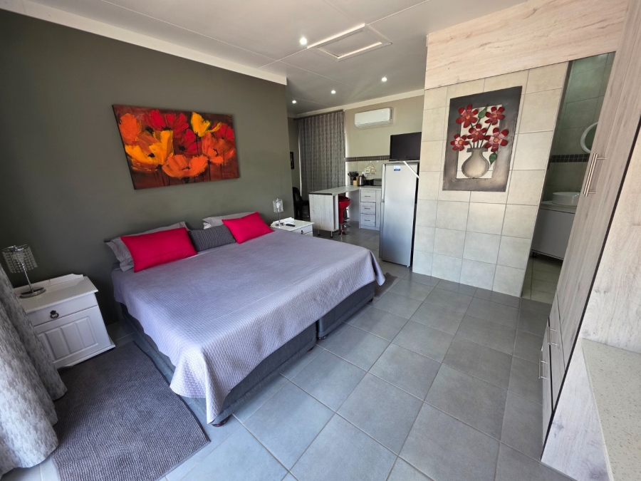 6 Bedroom Property for Sale in Dan Pienaar Free State